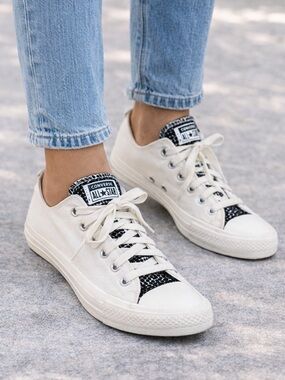 Converse Low Top Sneaker in White with Black Pattern